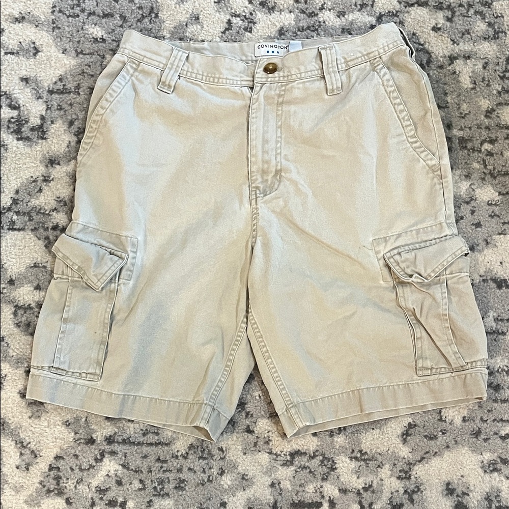 Covington Men's Beige Cargo Shorts